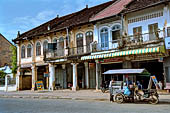 Battambang - old colonial buildings 